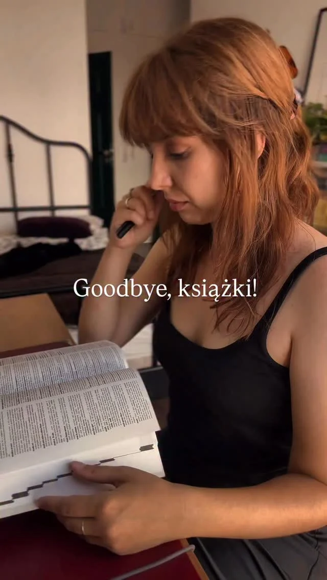 brb znikam by uczyć się życiowego angielskiego z kursem Everyday English! 1000 wyrażeń, z którymi zrozumiesz seriale, internetowe powiedzonka i rozmowy z ulicy w interaktywnym kursie fiszkowym - to bardziej zabawa niż nauka 🤎 Tego nie znajdziesz w książkach! 

Użyj kodu 🌈MAGDA10🌈 by zdobyć 10% zniżki! 

Link do kursu znajdziesz na moim profilu

[marka własna]

#angielski #naukaangielskiego #językangielski #słownictwo #słówkaangielskie